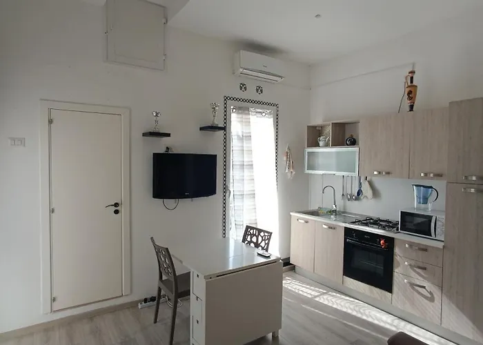 Angolo Di Liberta Bari